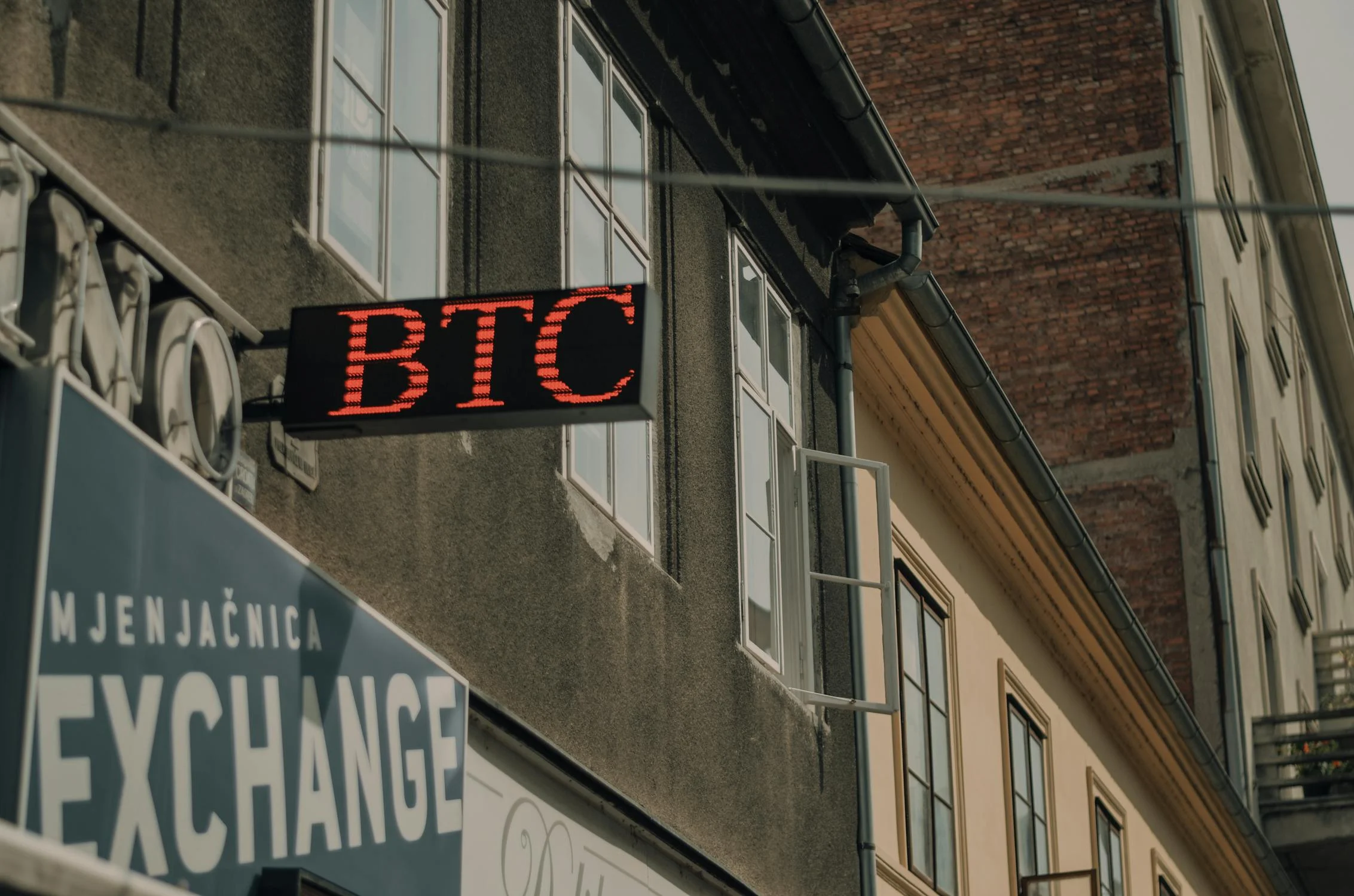 Exchange Bitcoin (BTC) to Tether TRC20 (USDT)